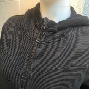 lululemon athletica Tops - Lululemon black&grey hoodie sz8 60671 lululemon athletica Tops - Lululemon black&grey hoodie sz8 60671